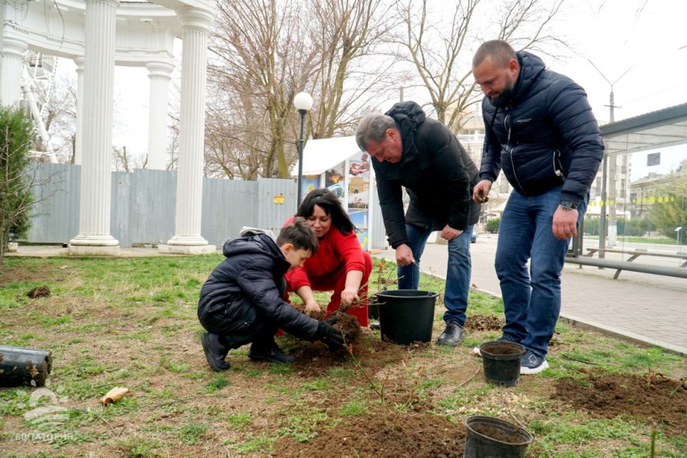 Парк караева в евпатории