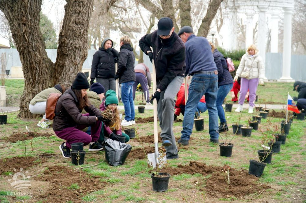 Парк караева в евпатории