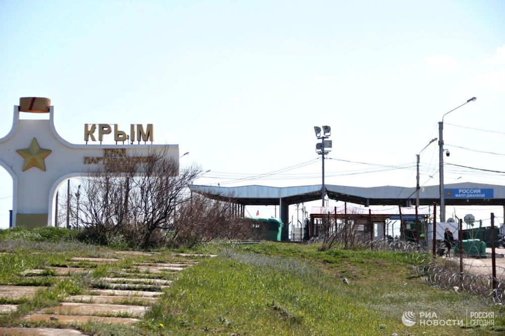 В Крыму в районе Джанкоя сработала ПВО, есть пострадавшие