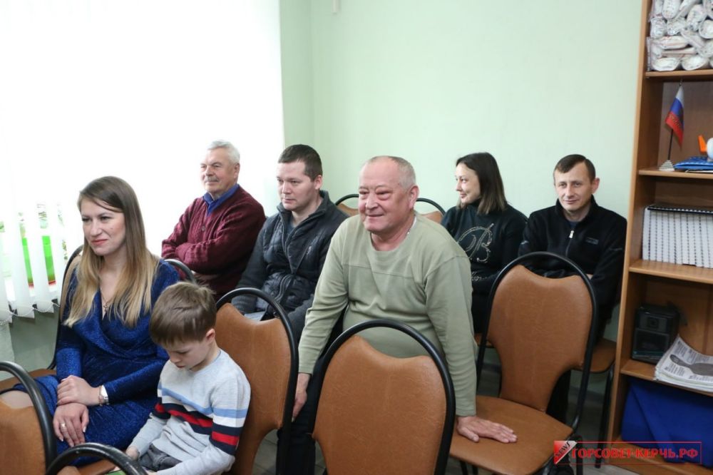 В Керченском отделении «Красного креста» поздравили доноров и добровольцев