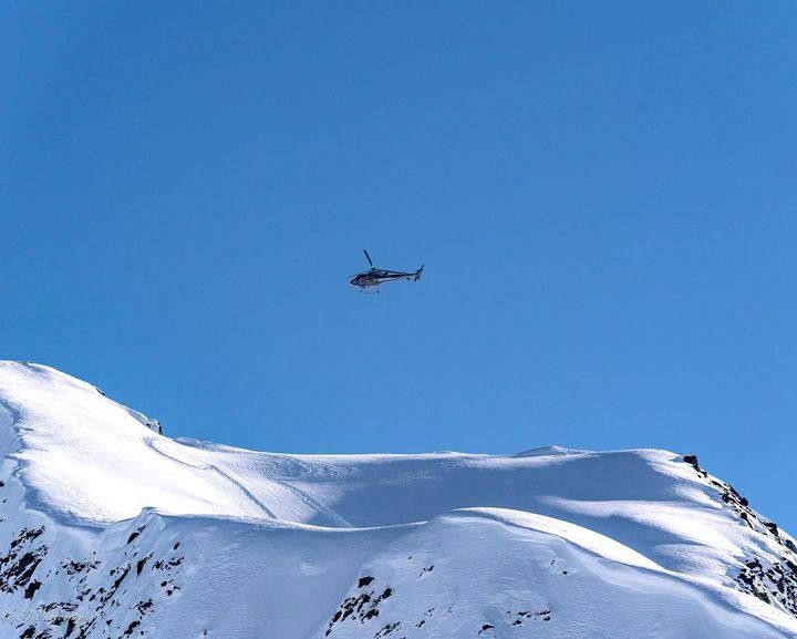 Мария Волконская: На Аляске пришлось вызвать вертолёт, чтобы засыпать огромный рисунок того самого на горе