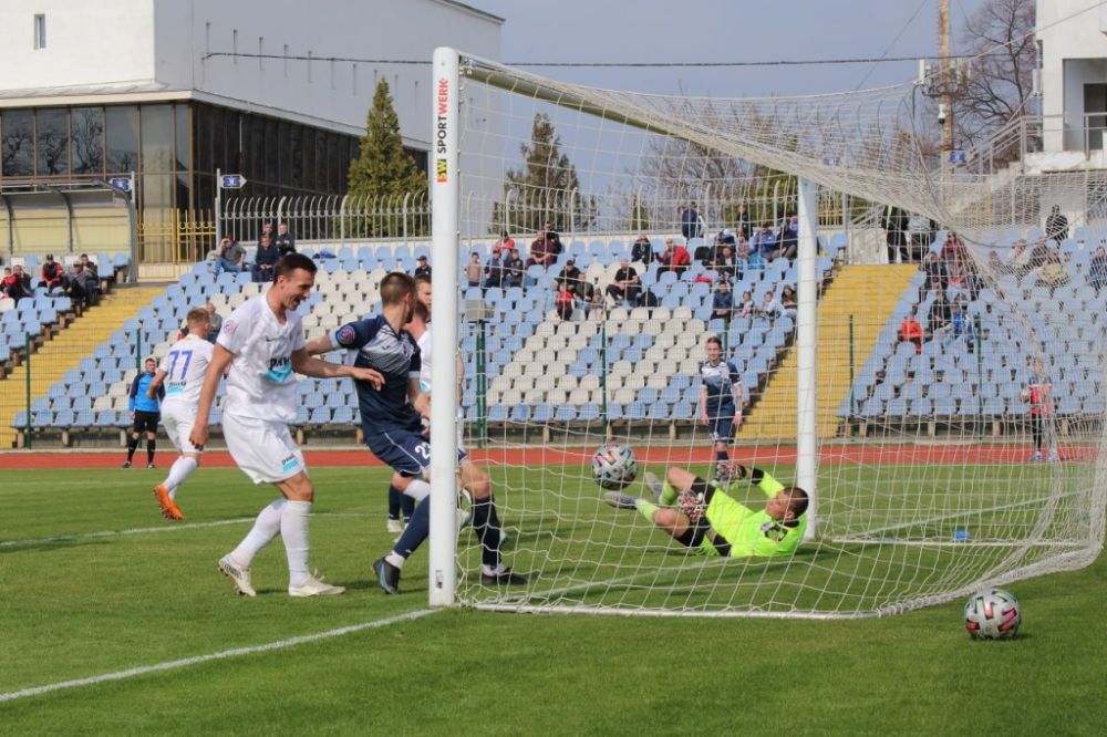 «Севастополь» и «Таврия» в стартовом матче чемпионата ПЛ КФС расходятся миром