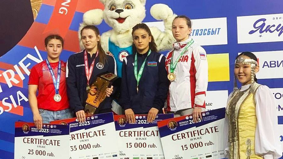 Амиде Языджиева – серебряный призер международного турнира по женской борьбе в Якутске