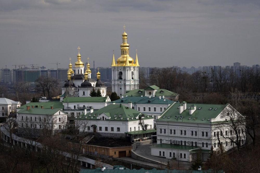 Иерарх Иерусалимской церкви потребовал от Киева прекратить гонения на УПЦ