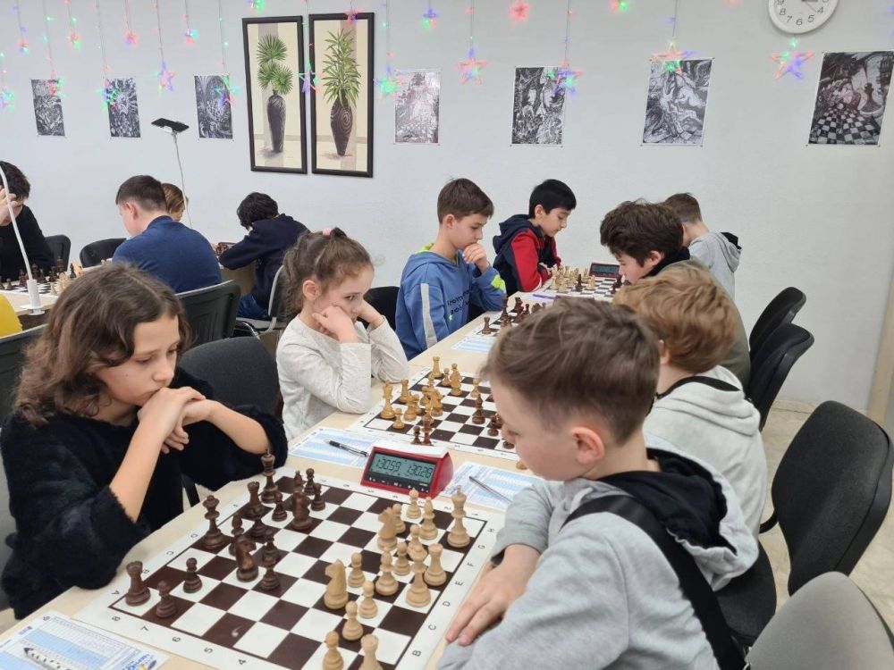 В Симферополе проходит командное первенство Крыма по шахматам