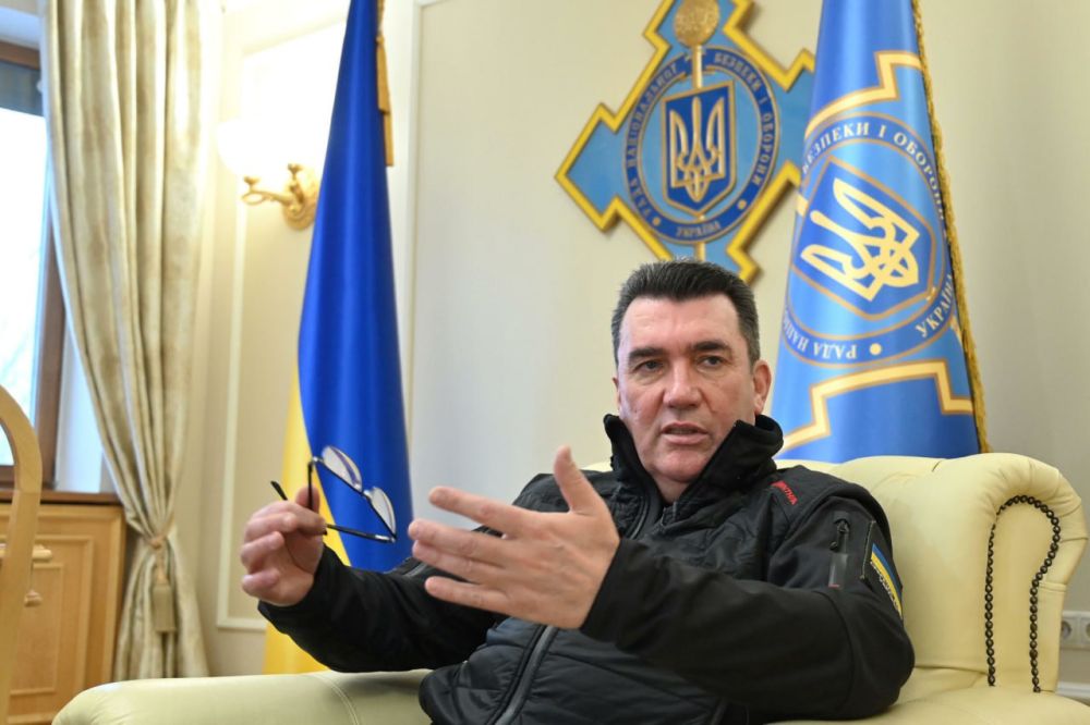 Данилов предложил шизоидный план, как Украина будет «деоккупировать» Крым