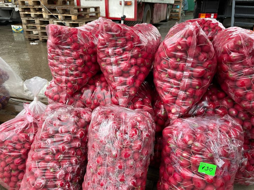 Сельхозпродукция из освобожденных территорий будет продаваться в супермаркетах Крыма