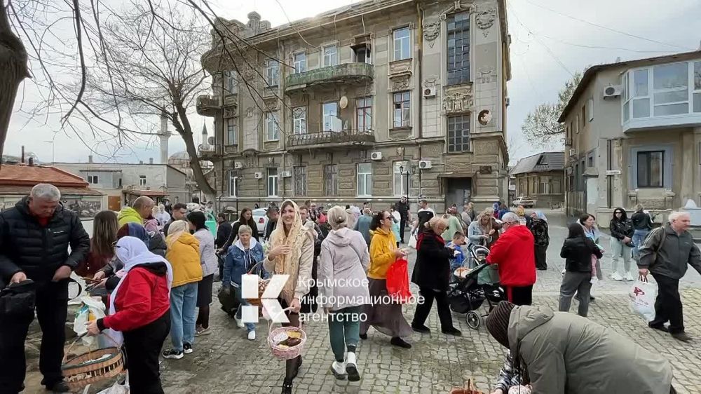 Почему нет света в евпатории сейчас. Освящение куличей. Освящение куличей Евпатория. Крым сегодня. Евпатория сейчас новости.