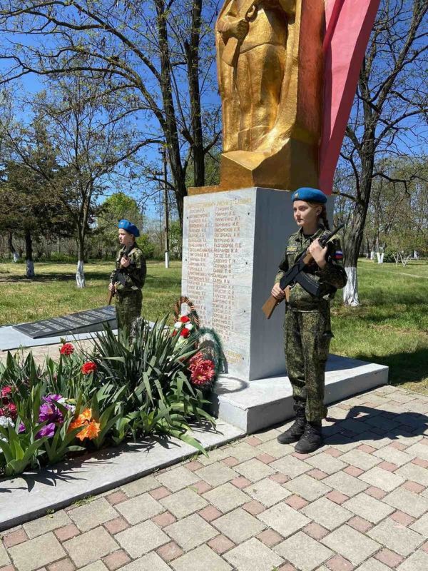 Погода в почетном. Памятник Маресьеву Комсомольск. Сквер воинской славы Алапаевск. 315 Бригада в Алапаевске. Бюст Маресьева в Комсомольске-на-Амуре.