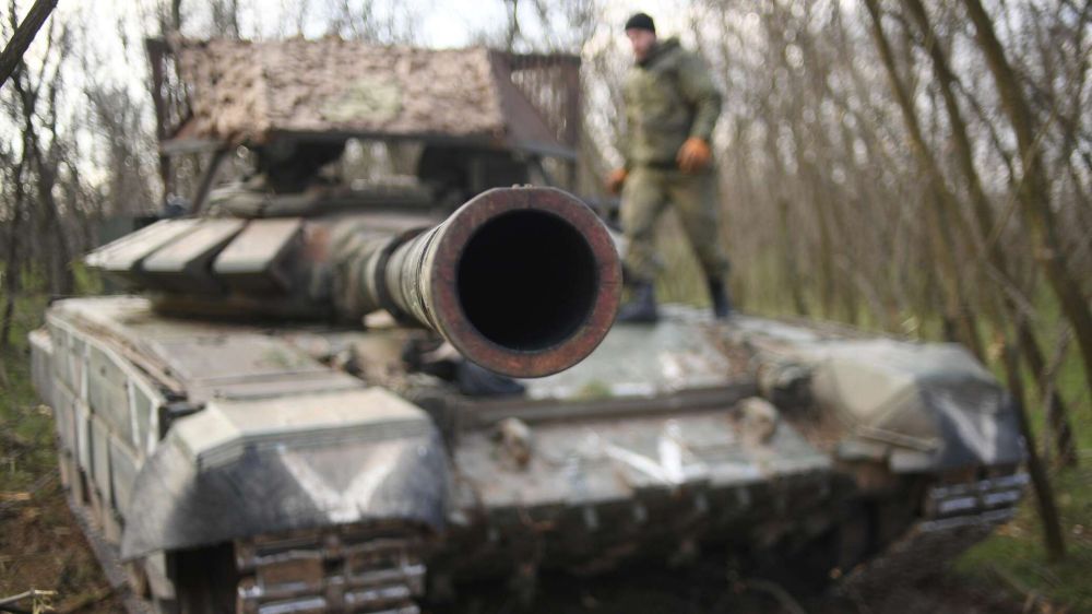 В зону СВО отправят новые танки и вооружение – Минобороны
