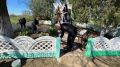 В Красноперекопске сотрудники полиции приняли участие в благоустройстве братской могилы