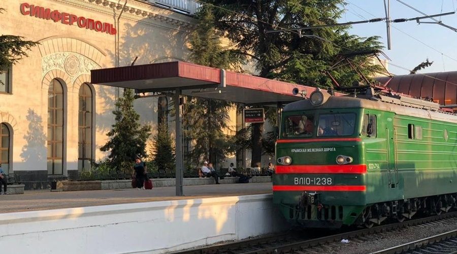 Около человек пострадали из-за столкновения поезда с грузовиком в Волгоградской области