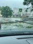 В Симферополе непогода повалила столб на пешеходный переход