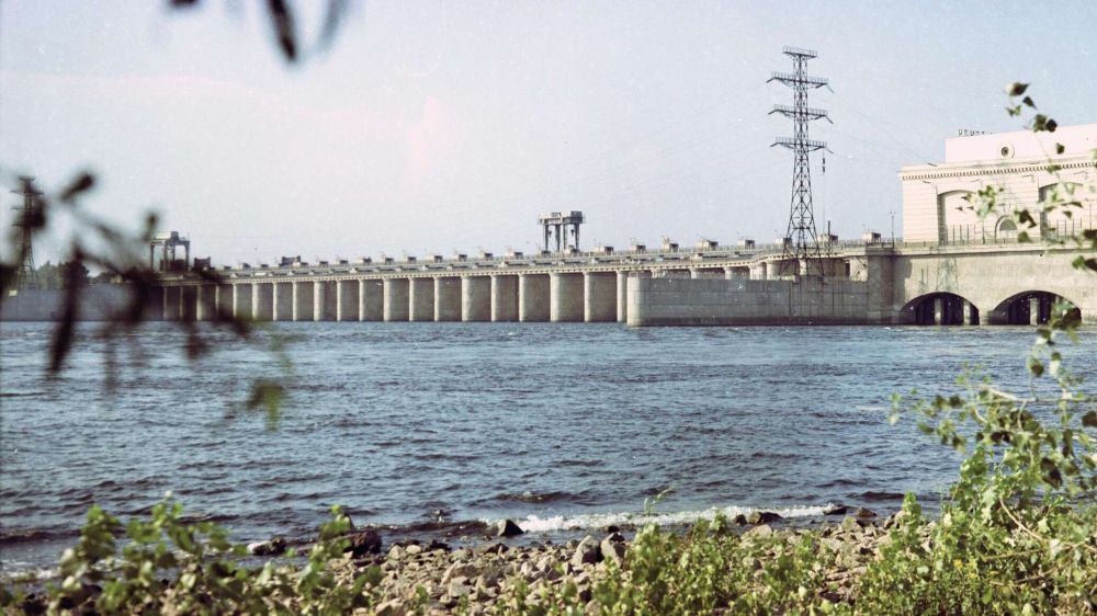 Каховская ГЭС: история, значение, мощность