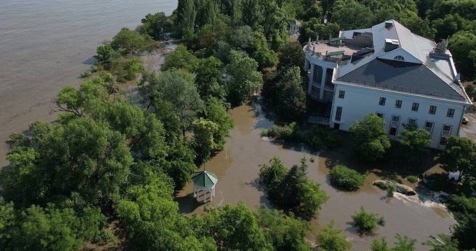 Администрация Новой Каховки опубликовала фото затопления прибрежных кварталов после ночного разрушения плотины ГЭС