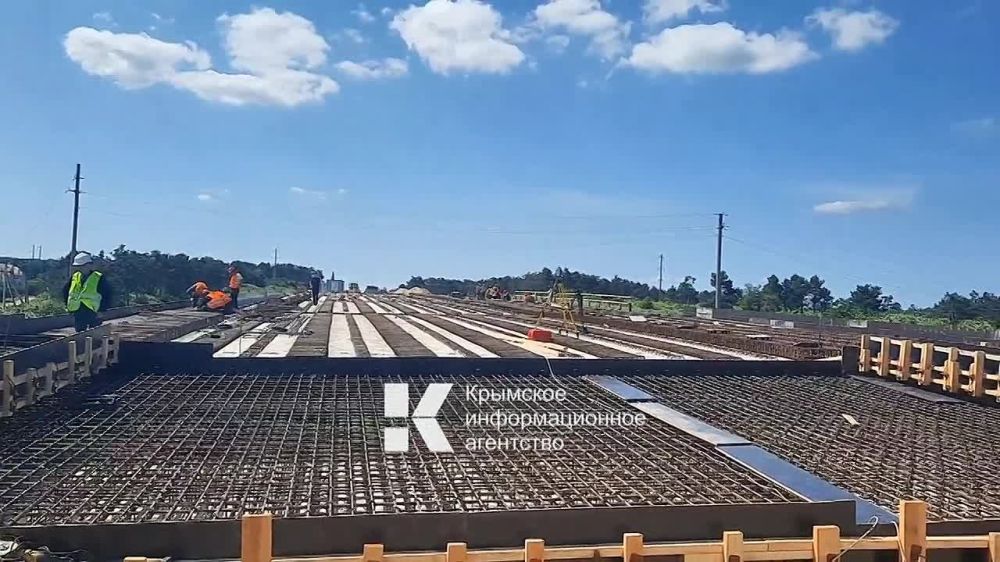 Строительство развязки, которая позволит соединить два участка западного обхода Симферополя - «Мирное-Дубки» и «Дубки-Левадки», планируют завершить в декабре