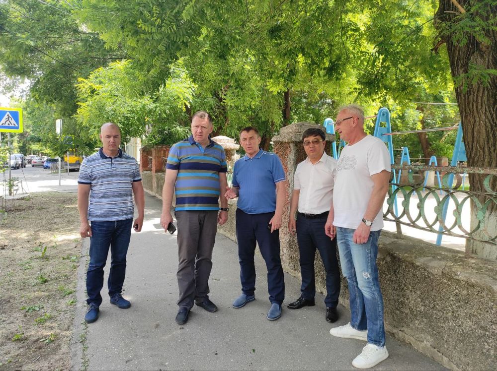 Михаил Афанасьев: Рабочий день провел на улицах нашего Симферополя