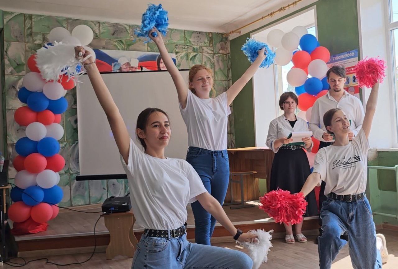 В медколледже Керчи состоялось торжественное открытие первичного отделения  РДДМ «Движение первых» - Лента новостей Крыма