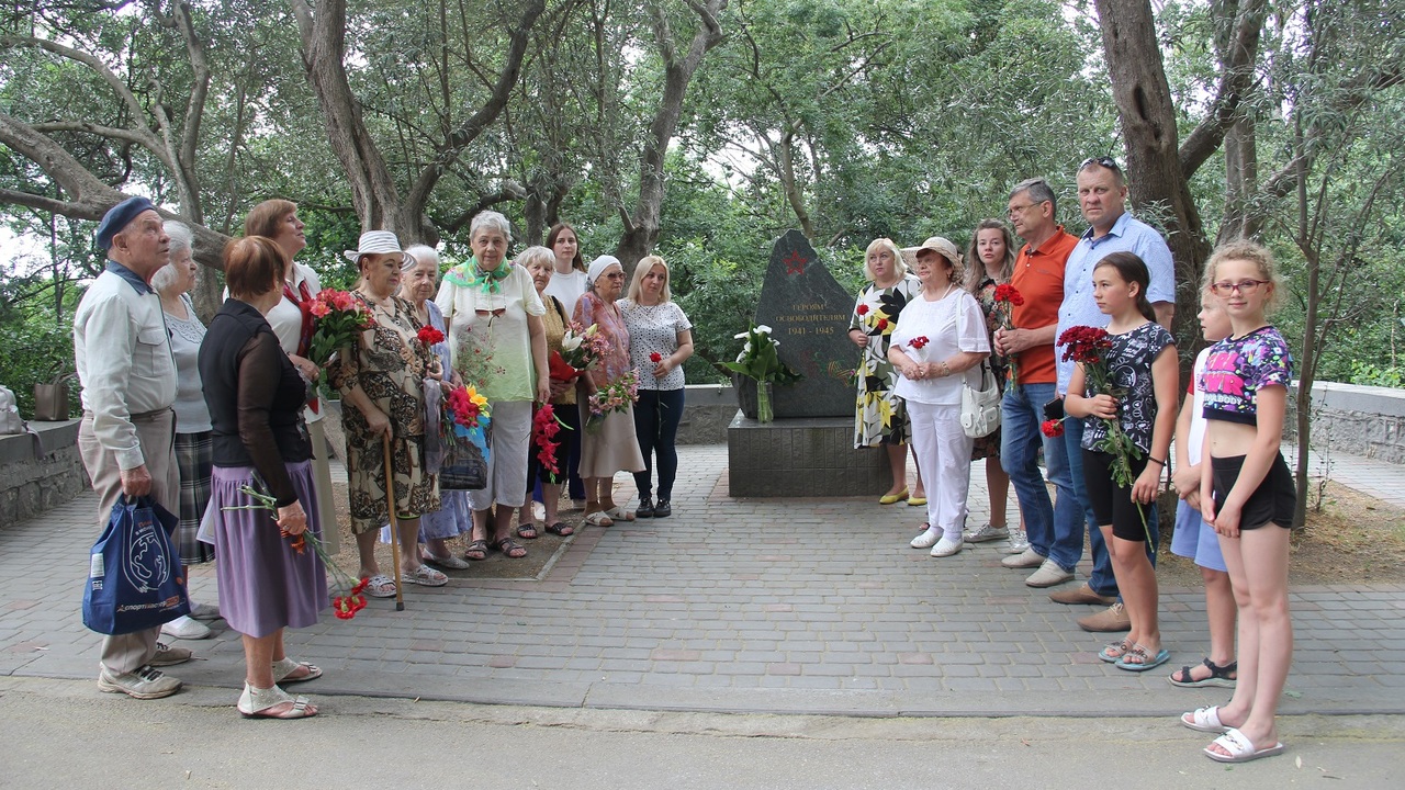 В посёлках Ялтинского региона и городе Алупка прошли памятные мероприятия в  День памяти и скорби - Лента новостей Крыма