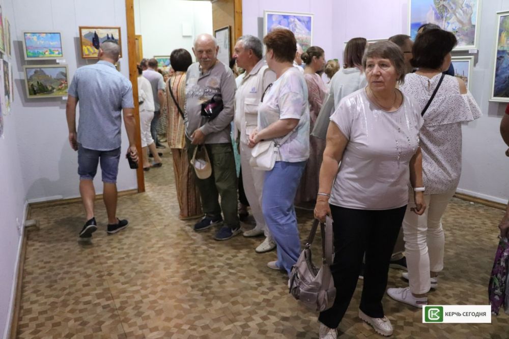 Эту картину написала известная художница которая была выставлена в галерее города