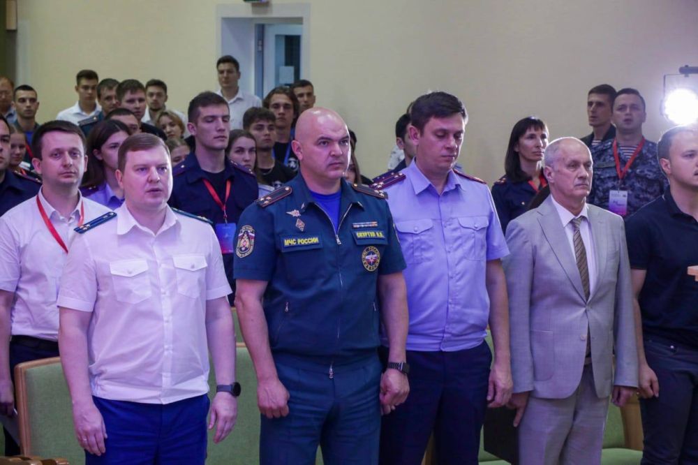 Фото &amp;quot;Режиссер Александр Косарев и актеры Светлана Тома, Галина Беляева ...