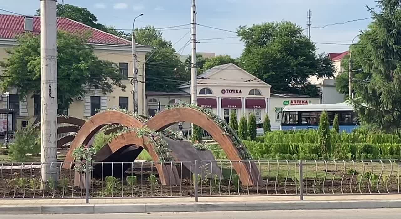 В Севастополе завершилось благоустройство сквера на площади Восставших -  Лента новостей Крыма