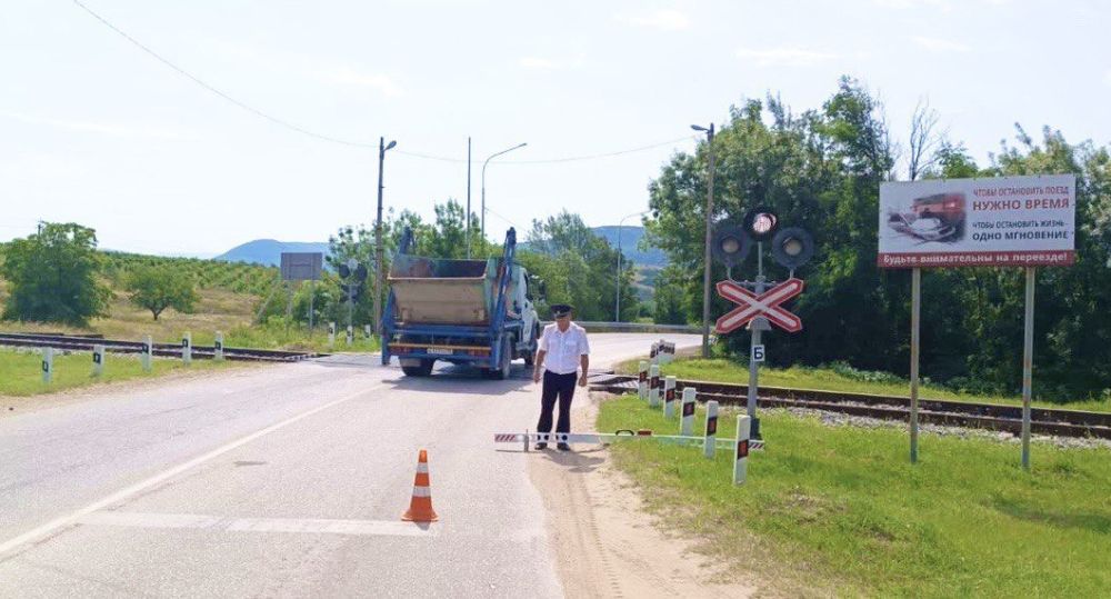 Железнодорожный переезд фото