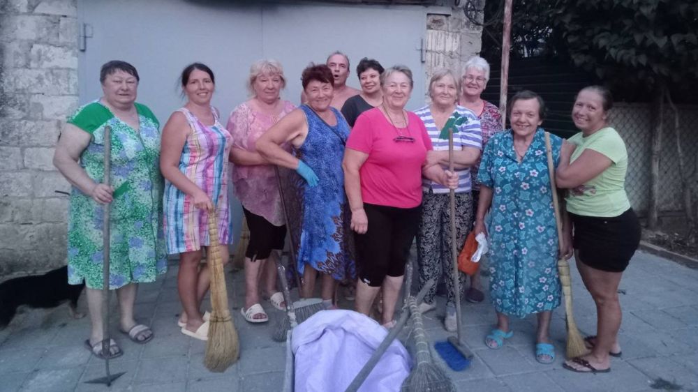 Жители Берегового участвуют в жизни села - Лента новостей Крыма