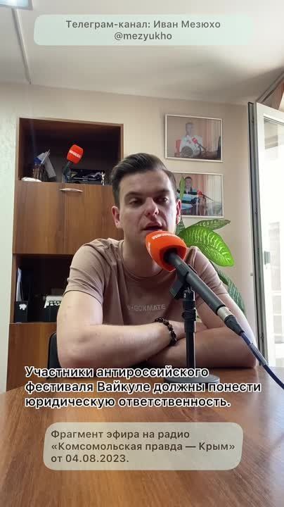 :        