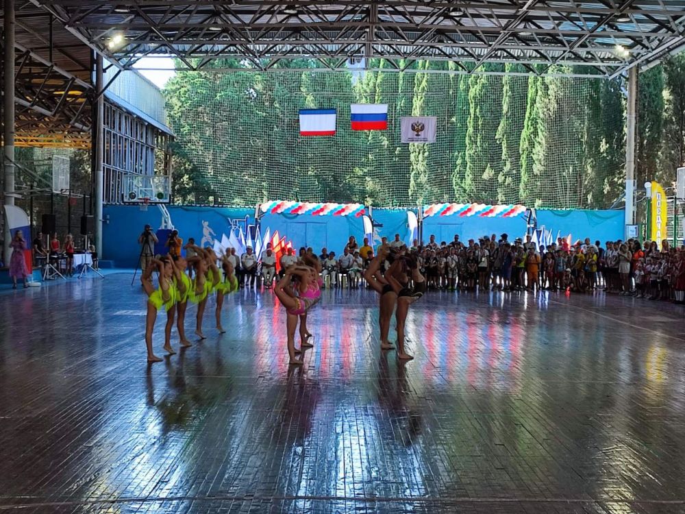 Алушта телеграмм. Детский лагерь Самородово Оренбург. Лагерь лагерь Самородово в Оренбурге. Бассейн Самородово Оренбург. Самородово Оренбург 2023.