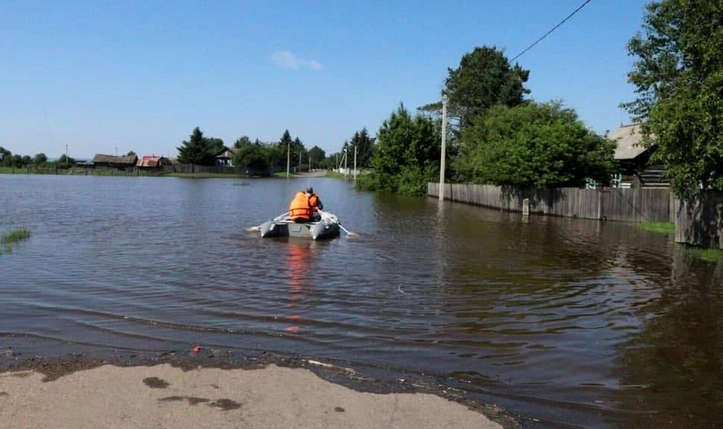 В Приамурье из-за дождей подтопило село Заречное - Лента новостей Крыма