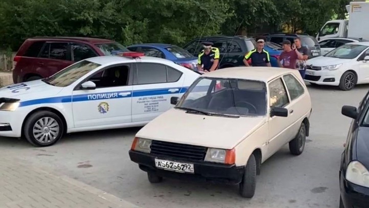 По двору гонял - в полицию попал: в Севастополе подросток «одолжил» машину  у отца, чтобы прокатиться с друзьями - Лента новостей Крыма