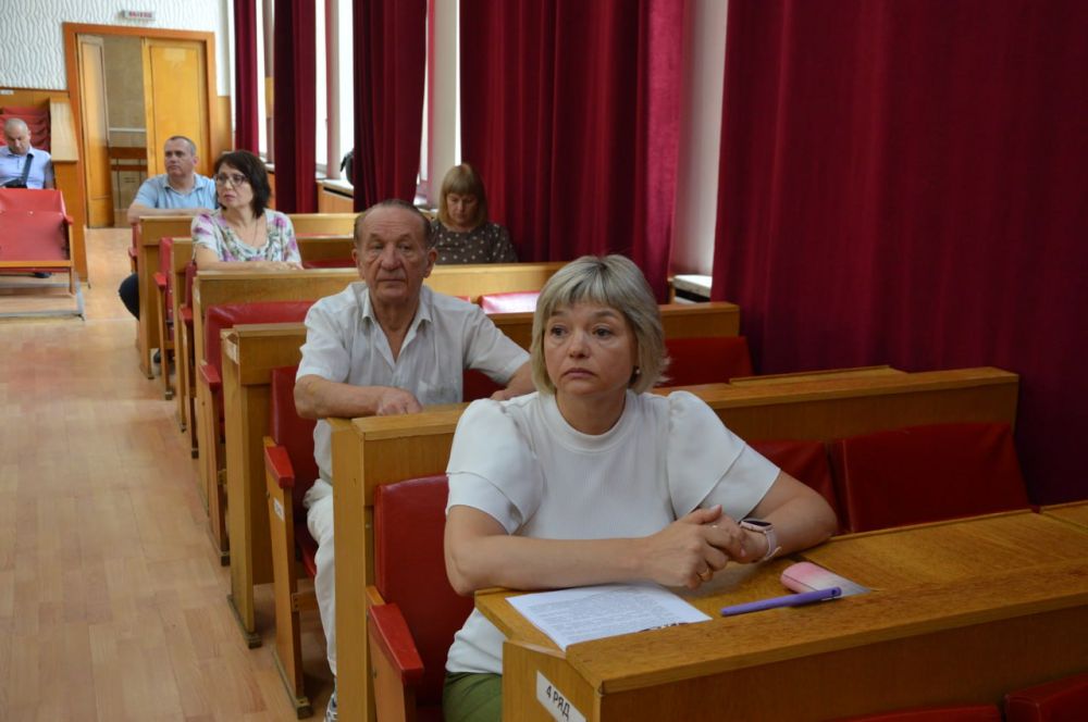 Депутаты симферопольского городского совета