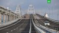 Движение по поврежденной во время июльского теракта части Крымского моста откроют в течение недели, основные работы уже завершены, сообщил Хуснуллин