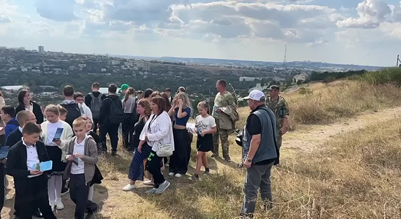 Для школьников Симферополя провели экскурсию 