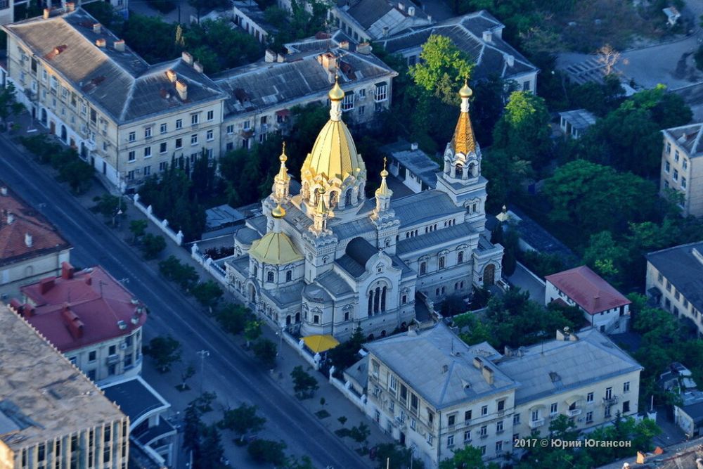 Чудотворный Годеновский крест будет три дня находиться в Севастополе