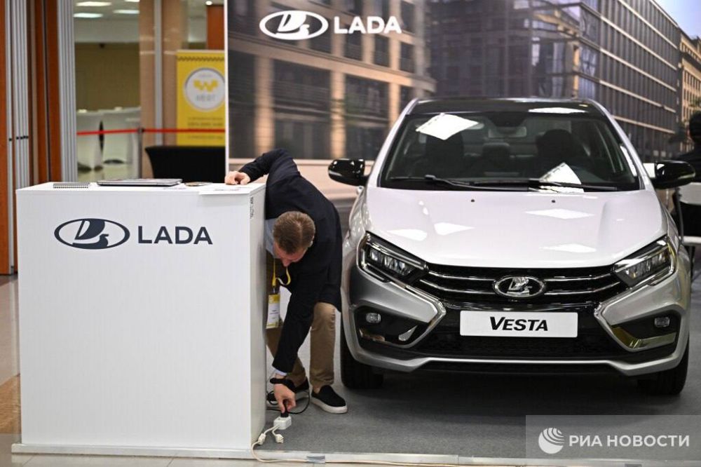   Lada    10-    ""