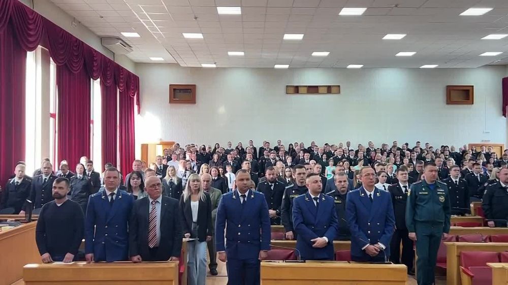 В Симферополе состоялось торжественное мероприятие, посвященное Дню сотрудников органов внутренних дел Российской Федерации