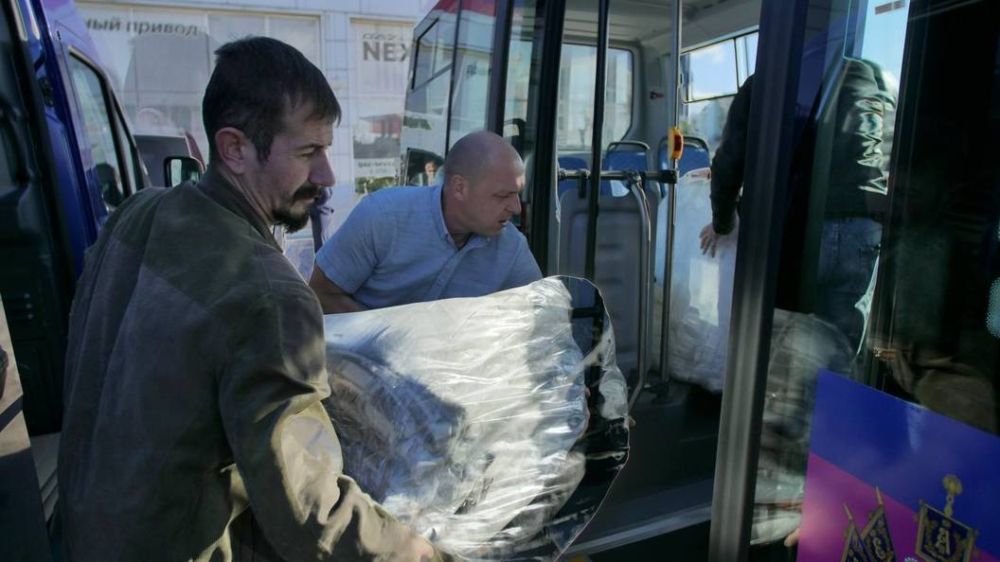 Микроавтобусы для госпиталей отправили из Сочи в Севастополь