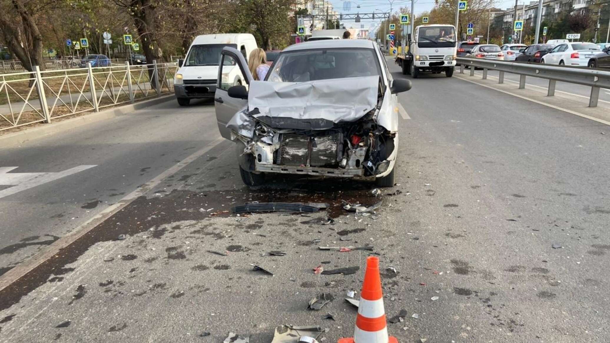 Lada въехала в иномарку в Симферополе: пострадал ребенок - Лента новостей  Крыма