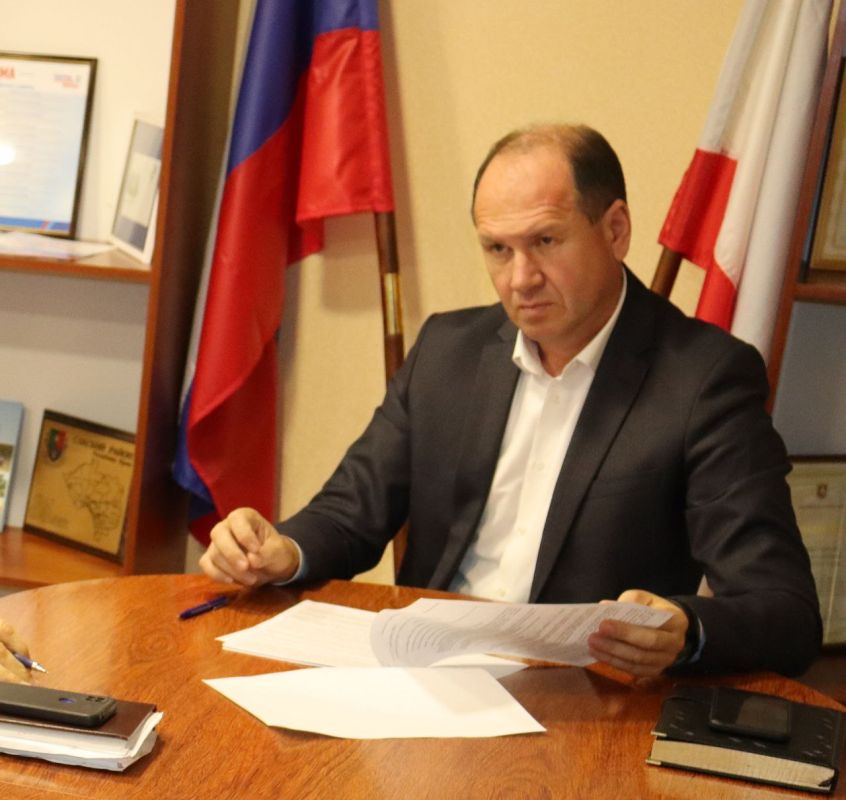 Владислав Хаджиев: Традиционно понедельник начал с приёма граждан