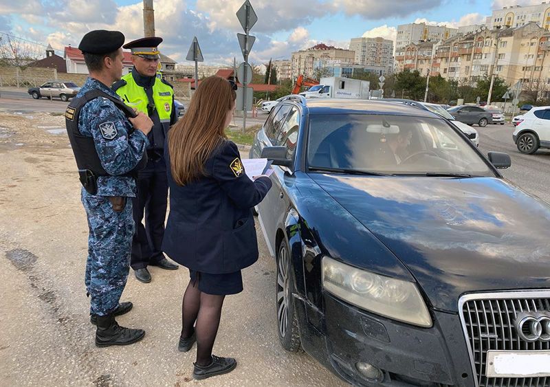 В Севастополе задержали злостного неплательщика штрафов