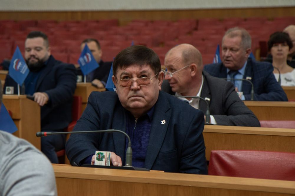 В ходе внеочередной сессии Симферопольского городского совета депутаты одобрили ряд решений: