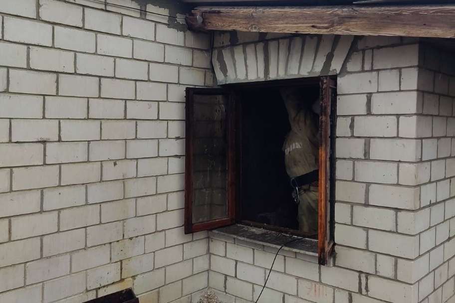 Крымские огнеборцы ликвидировали пожар в Кировском районе