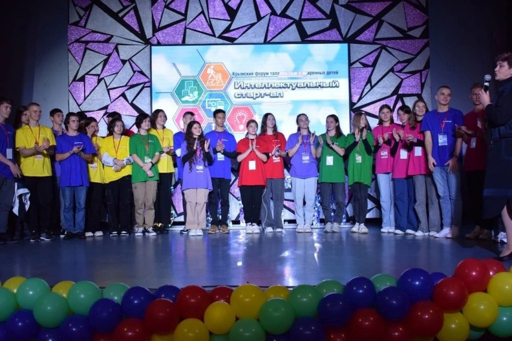 С 13 по 16 ноября в Международном детском молодёжном центре «I&Camp» прошел VI Крымский форум талантливых и одаренных детей «Интеллектуальный Старт-ап»