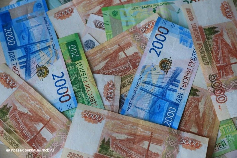 В Ялте бухгалтер обманул предпринимателя на 800 тысяч рублей