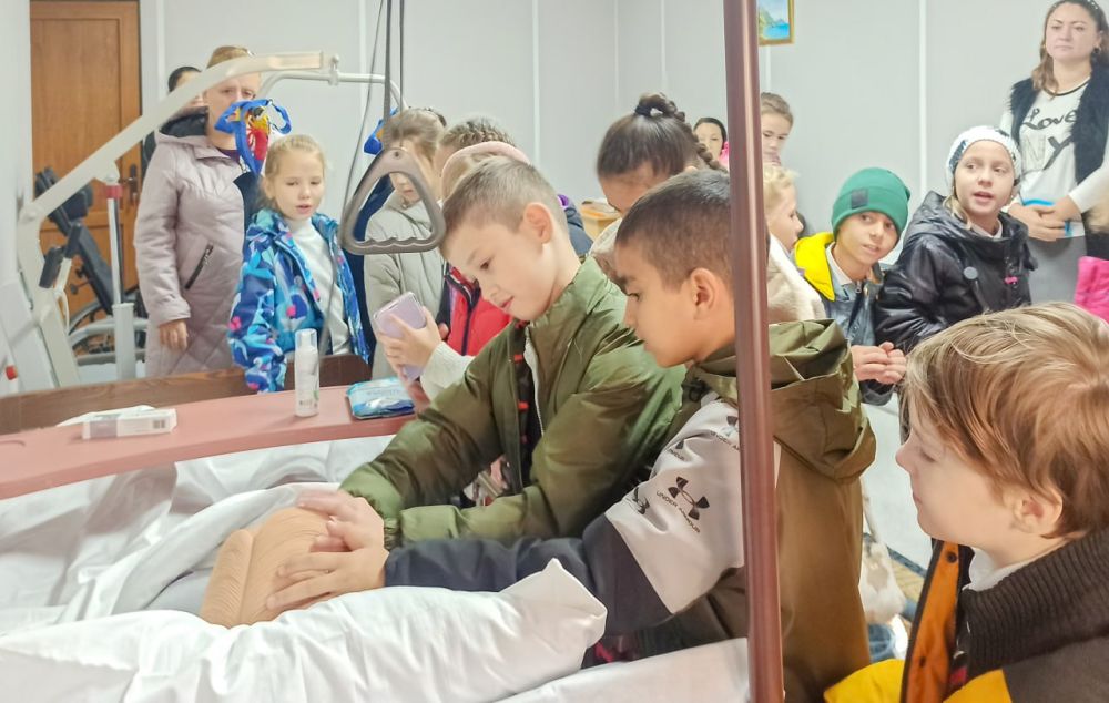 Владимир Трегуб: В Симферополе школьники познакомились с работой фонда «Защитники Отечества»