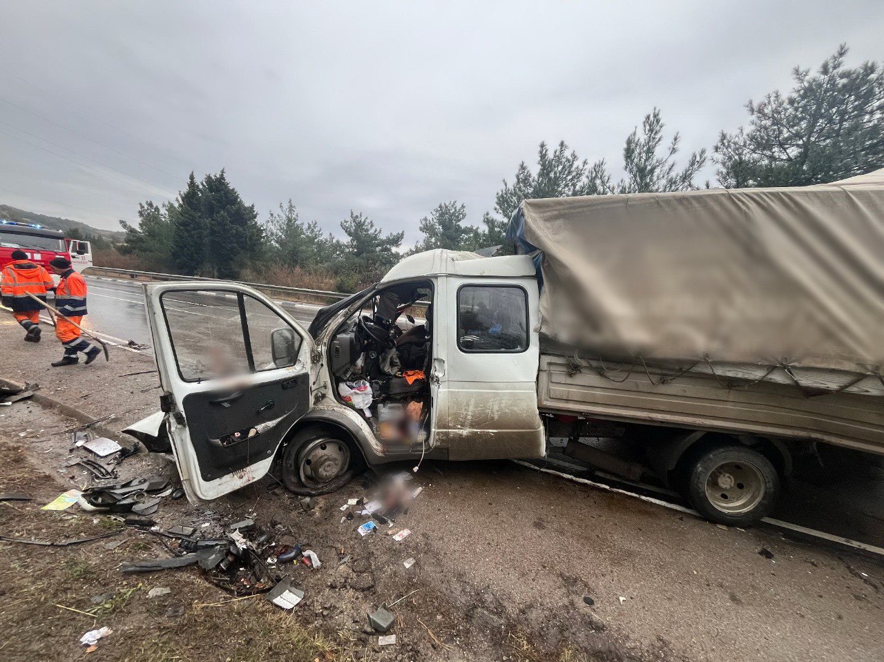 В Ялте “ГАЗель” выехала на встречку и врезалась в грузовик - Лента новостей  Крыма