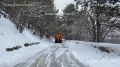 Дорогу на Ай-Петри очищают от снега