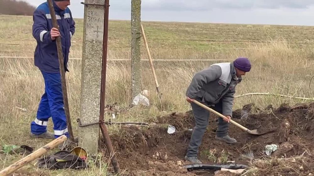Идет восстановление высоковольтного кабеля 10кВ в районе автодороги Кировское-Дозорное
